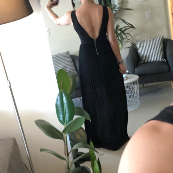 Ya Los Angelos Black gown - Picture 8 of 10